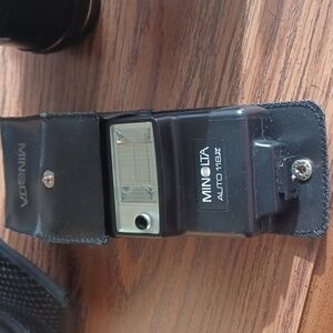Minolta Vintage Auto 118x Hot Shoe Flash with case